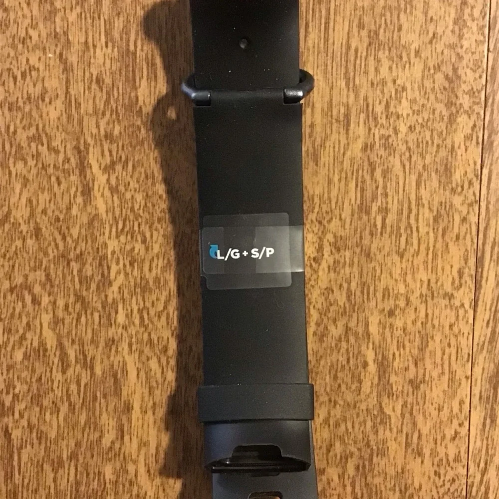 Fitbit band bundle and charger - 6 piece set